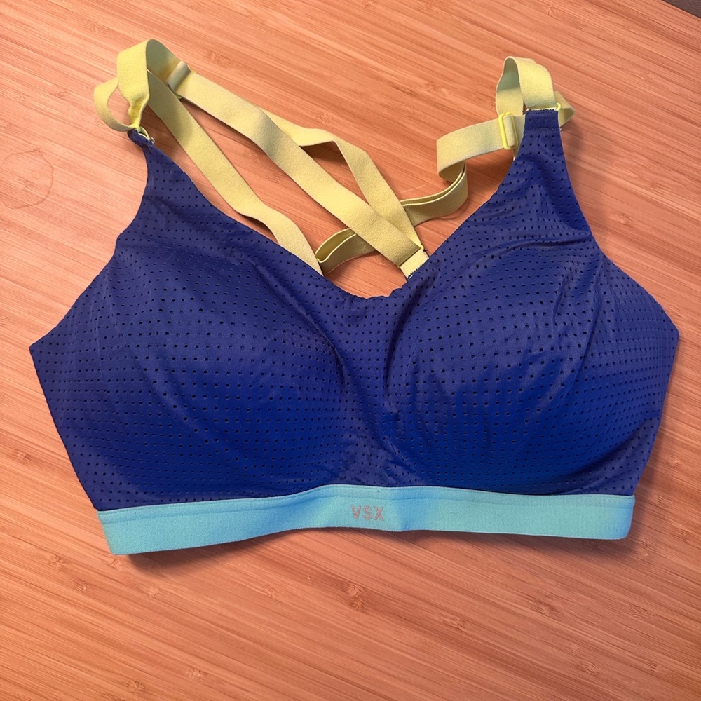 Victoria secret sports bra
